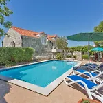 Villa Mia